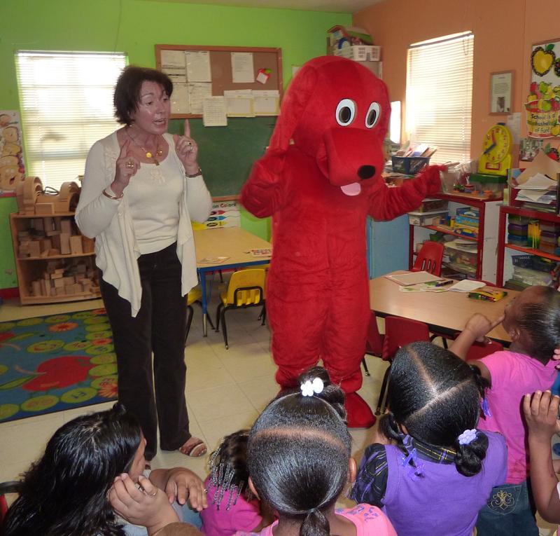 NEWS RELEASE: Clifford the Big Red Dog Brings Christmas to 600 Local Children
